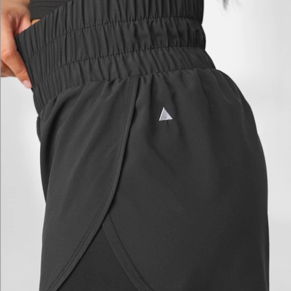 Balance Athletica/Vitality Vista Short! - Picture 2 of 4